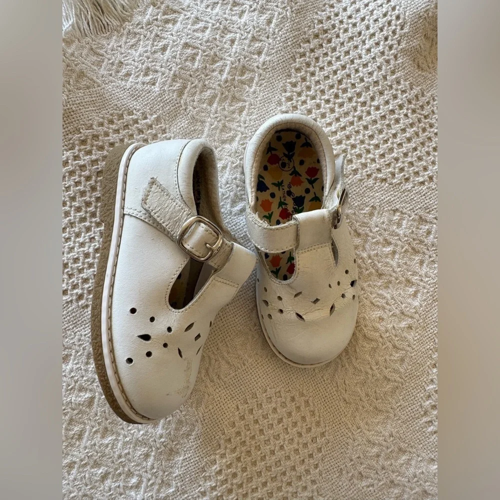 Vintage Mary Jane 6.5 Toddler Shoes